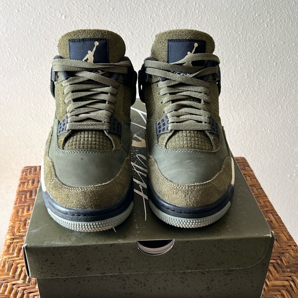 Jordan 4 Retro SE Craft Olive